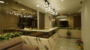 HOTEL RICHIE RICH